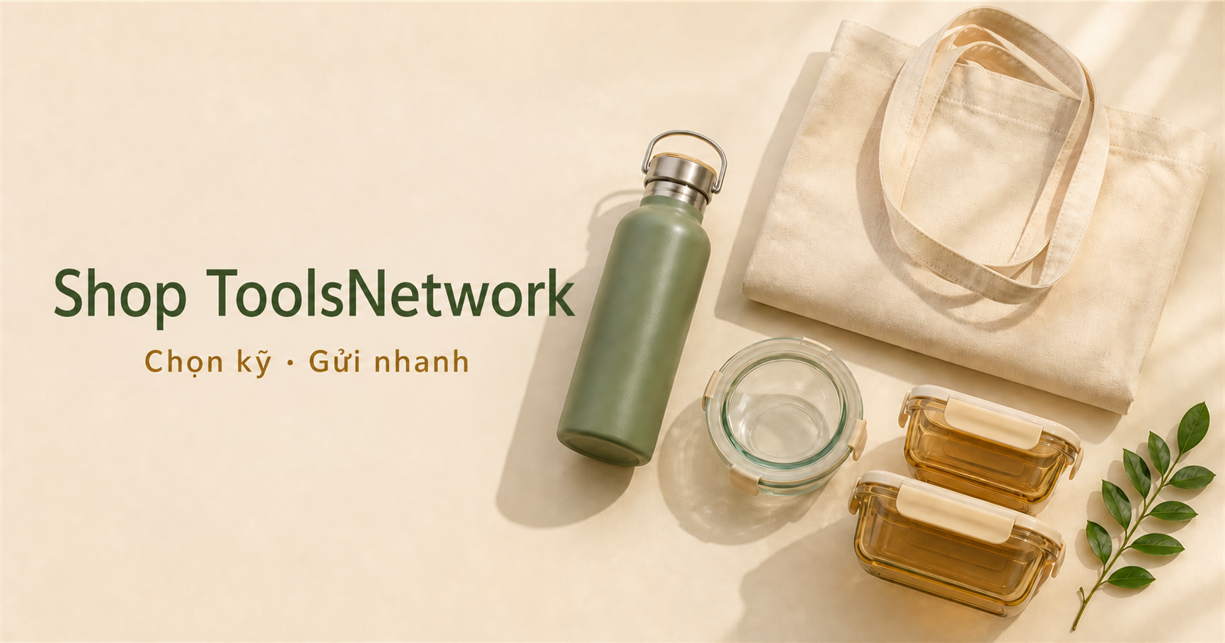 Bình giữ nhiệt, túi vải và hộp đựng thực phẩm của Shop ToolsNetwork